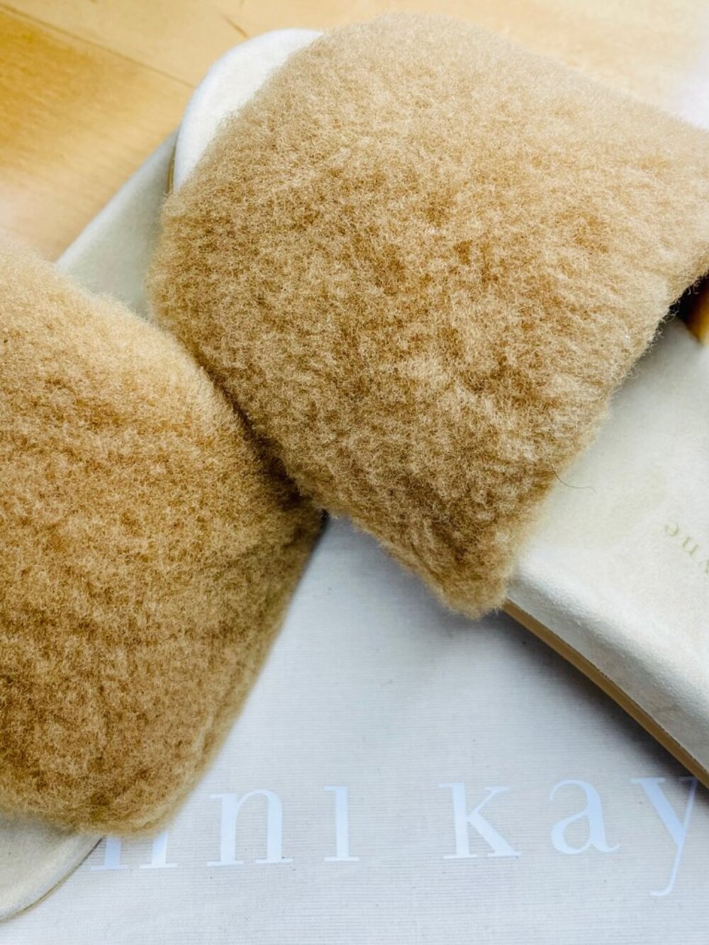 Jenni Kayne Shearling Fur Slide Sandals Slipper Natural Tan Size 37 Slip On NEW - Picture 5 of 7